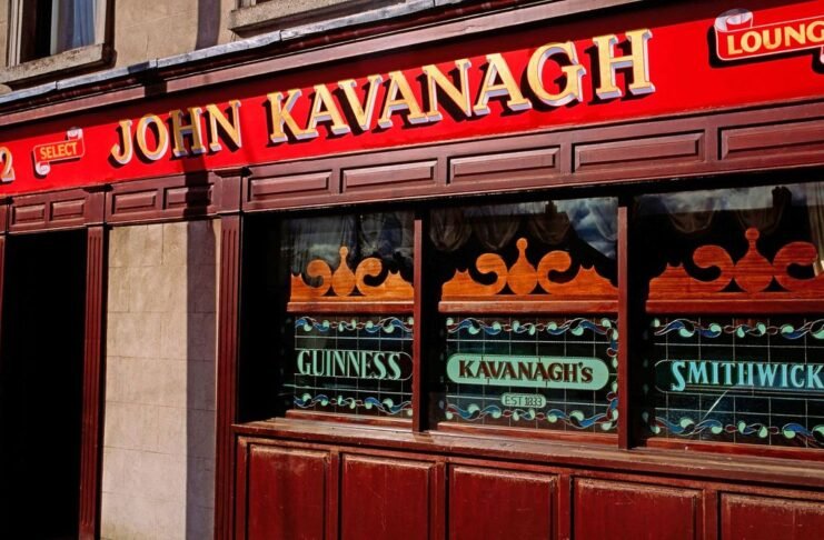 Gravediggers Pub, John Kavanaghs